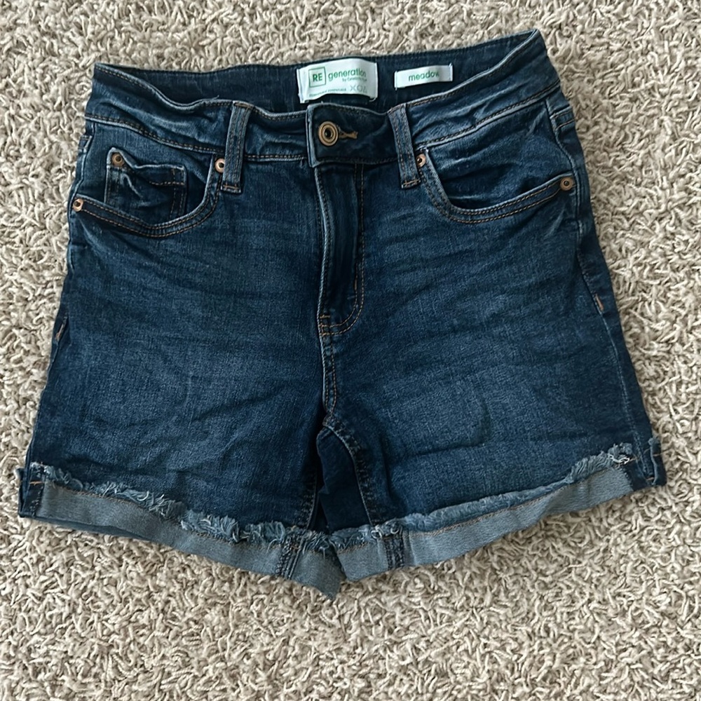 NWOT RE generation by Celebrity Pink Women’s 0/24 Blue Jean Shorts